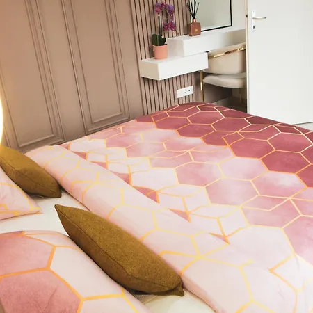 Apart-hotel Suite&spa Prive In Relax Chill Massage Parking Drancy